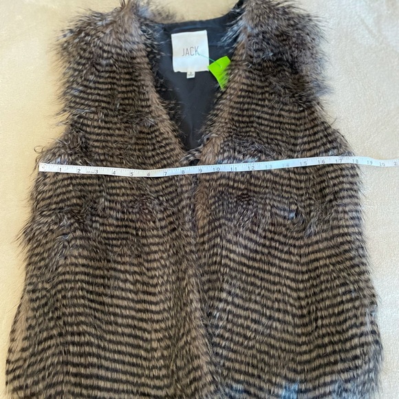Jack by BB Dakota Faux Fur Striped Vest - Size S - Picture 7 of 12